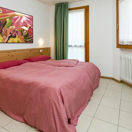 Aparthotel House