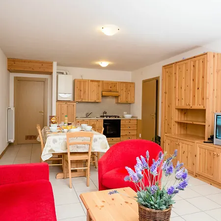 Aparthotel House 3*