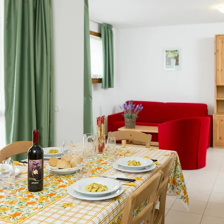 Aparthotel House