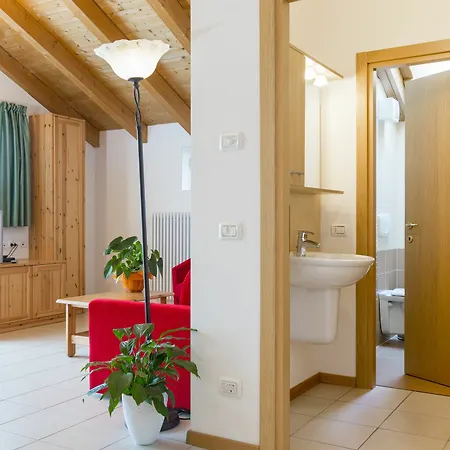 House Aparthotel